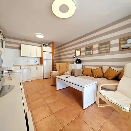 Gladiolos Apartment *